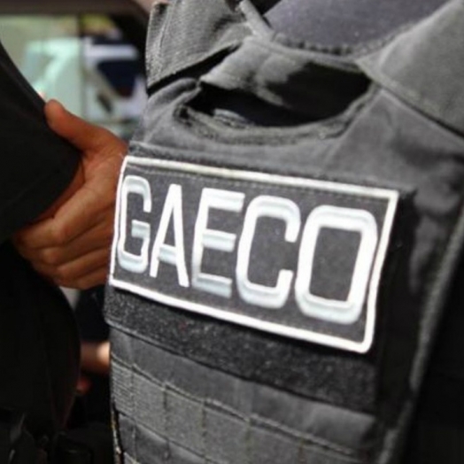 Gaeco cumpre mandado de busca e apreensão contra investigador da Polícia Civil