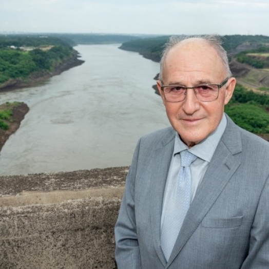 General Ferreira pede demissão da Direção-geral da Itaipu, diz jornal