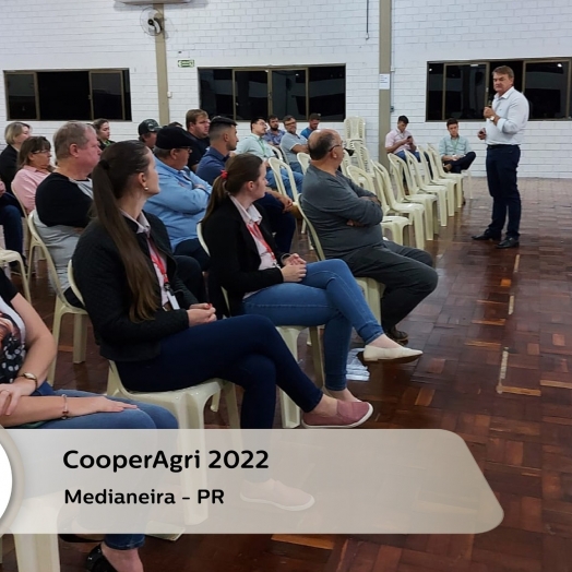 Giro de reuniões do CooperAgri leva informações técnicas à família de associados da Lar Cooperativa