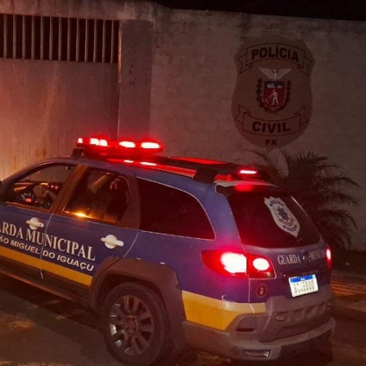 GM de São Miguel do Iguaçu, prende homem após agredir mulher em via pública