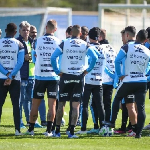 Grêmio volta após a folga sem Suárez e com expectativa por reunião entre presidente e Renato