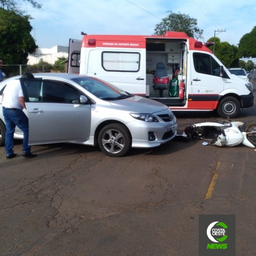 Homem fica ferido em acidente de trânsito no centro de Santa Helena