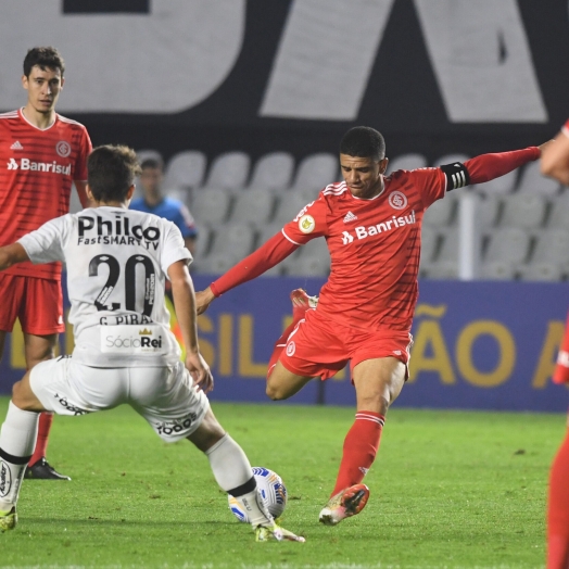 Inter busca empate com o Santos no fim do jogo