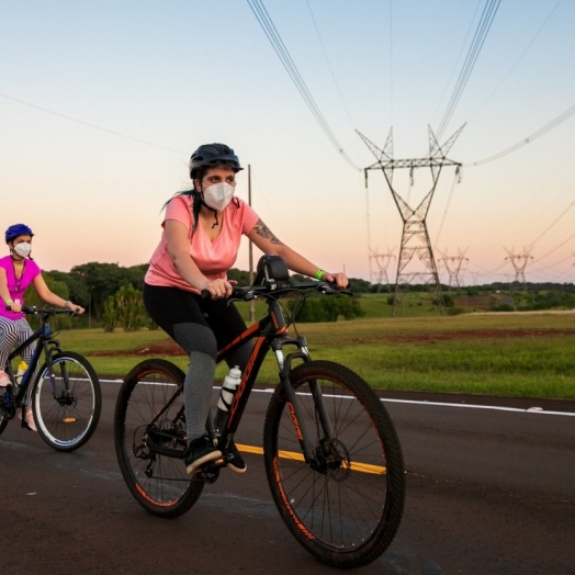 Itaipu by Bike abre novas vagas para quem quer conhecer a usina sobre duas rodas