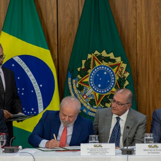 Lula: governo finaliza lista de obras prioritárias dos estados