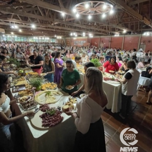 Mais de 400 mulheres participaram do 1º Chá da Mulher do CTG Medianeira