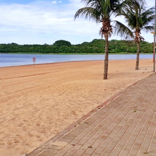 Manutenção constante do Balneário Jacutinga deixa a prainha mais bonita e acolhedora para os visitantes