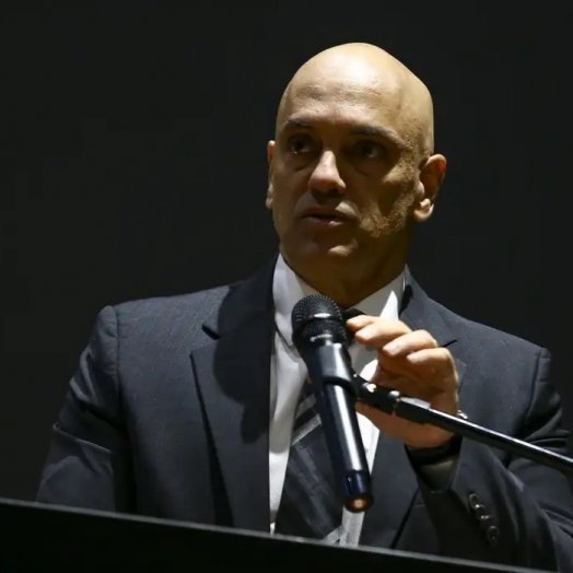 Moraes convoca 1ª Turma para julgar suspensão da plataforma X