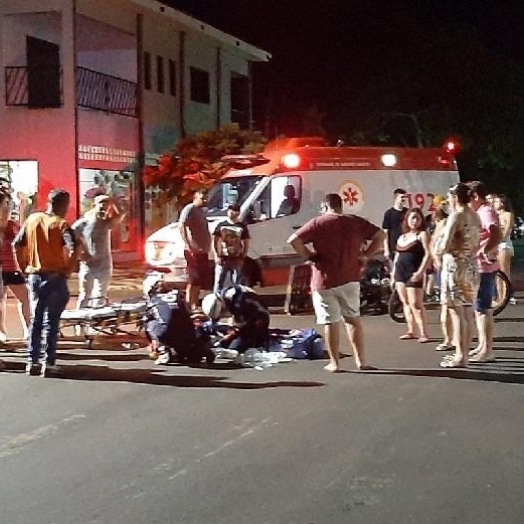 Motociclista fratura o braço e condutor de veículo foge de acidente em Santa Helena