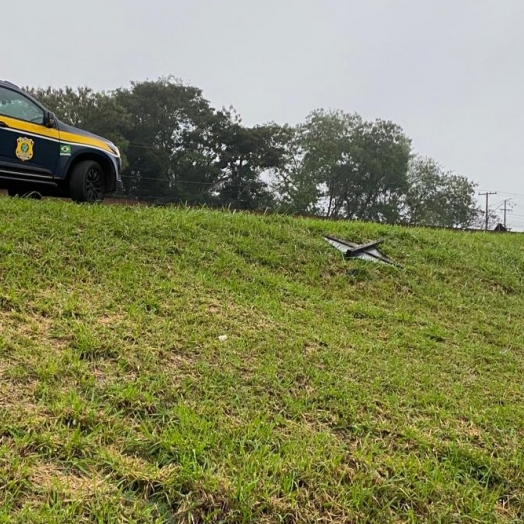 Motociclista perde controle da direção e sofre acidente na BR 277, em São Miguel do Iguaçu