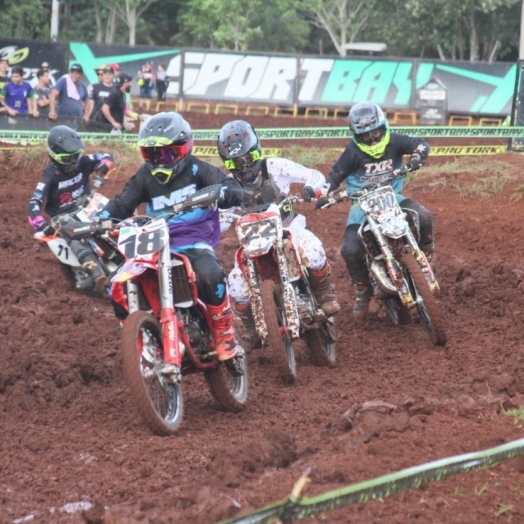 Motocross agitou Santa Helena e Balneário Terra das Águas vira referência paranaense do esporte