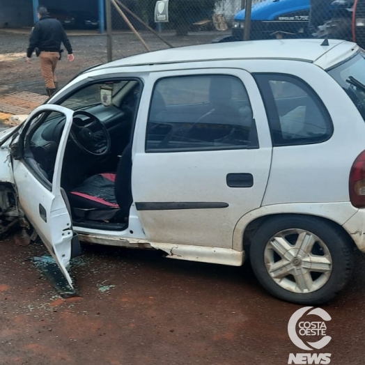 Motorista foge ao causar acidente que deixou mulher ferida em Santa Helena