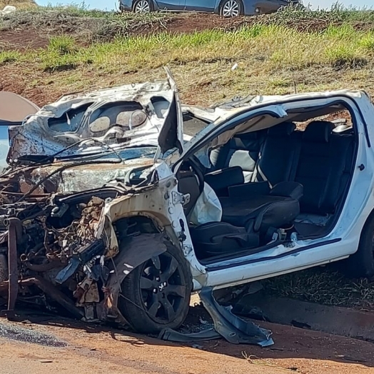 Mulher morre em grave acidente em São Pedro do Iguaçu