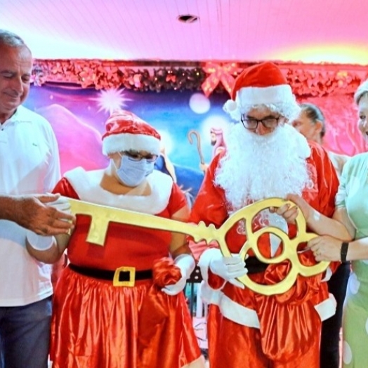 Natal Iluminado 2021 encanta moradores e turistas em Itaipulândia