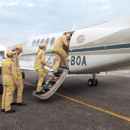 Nova equipe de Bombeiros do Paraná embarca para o combate aos incêndios no Pantanal