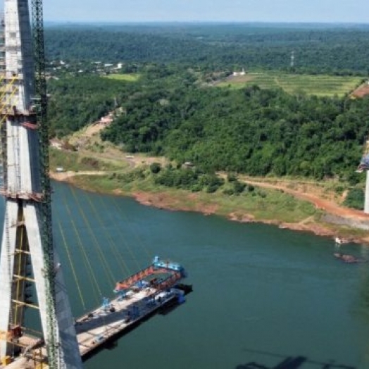 Obras da Ponte da Integração Brasil-Paraguai atingem 74,5% de execução