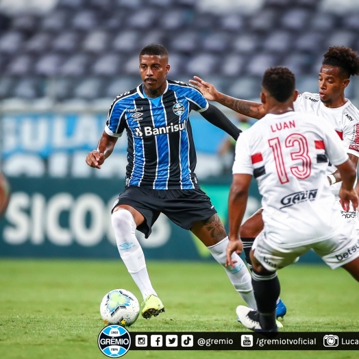 Ouça os gols: Grêmio sofre virada para o São Paulo e dá adeus às chances de G-4 no Brasileirão