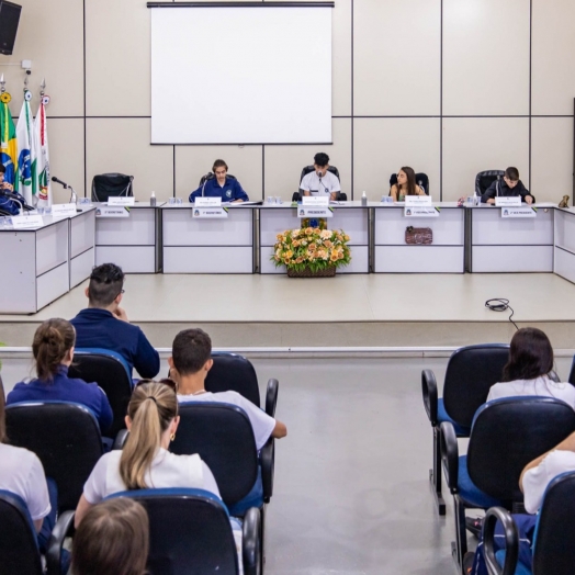 Parlamento jovem realiza sessão com aprovação de novas indicações ao Poder Executivo