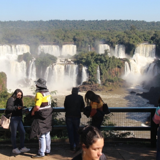 Parque Nacional do Iguaçu emociona cerca de 25 mil no feriadão de Corpus Christi