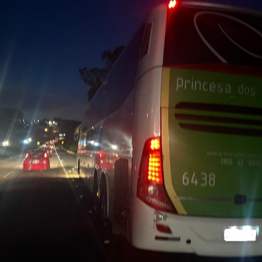 Passageiro é preso por importunação sexual dentro de ônibus na BR-277