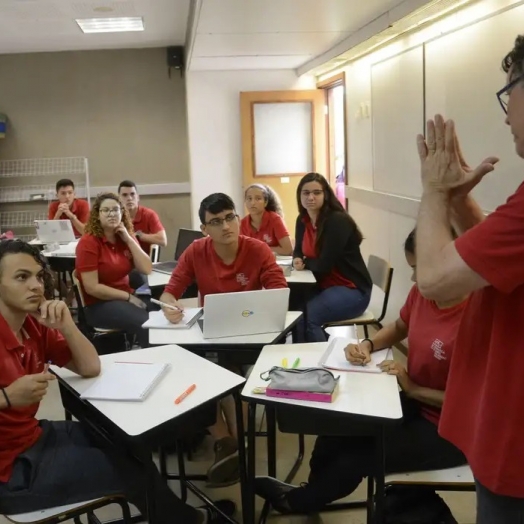 Pé-de-Meia: pagamento a estudantes começa nesta segunda-feira