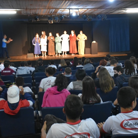 Peça ‘Mulheres’ é destaque na 11ª Mostra de Teatro de São Miguel do Iguaçu