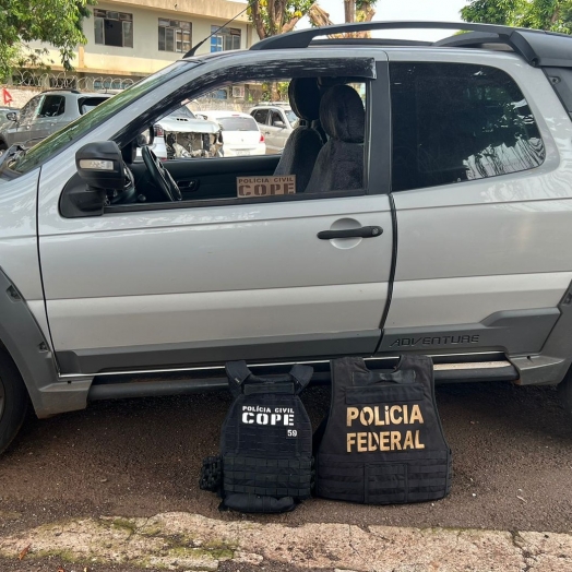 PF e PC prendem indivíduo com veículo furtado em Santa Helena