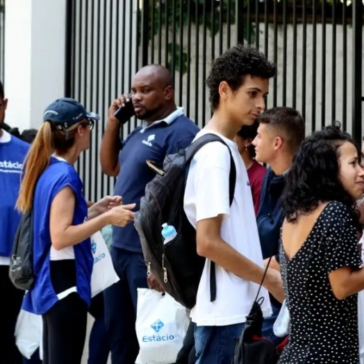 PF identifica suspeitos de vazar provas do primeiro dia do Enem