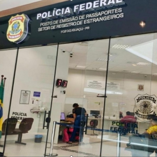 PF prende estrangeiro por uso de documento falso em processo de naturalização