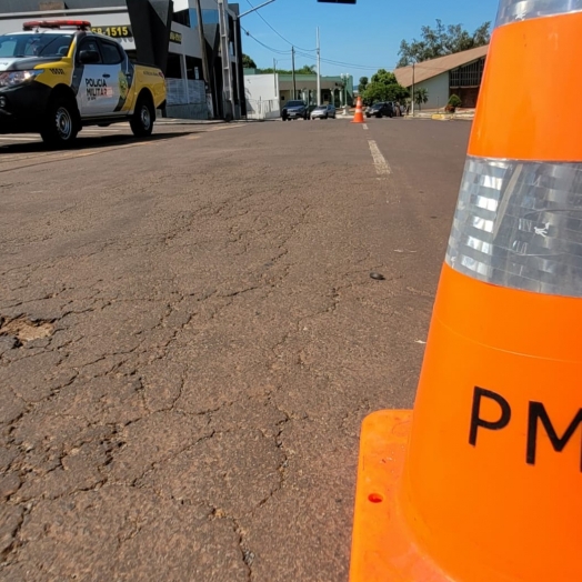 Polícia Militar de Santa Helena notifica 14 veículos em operação de trânsito