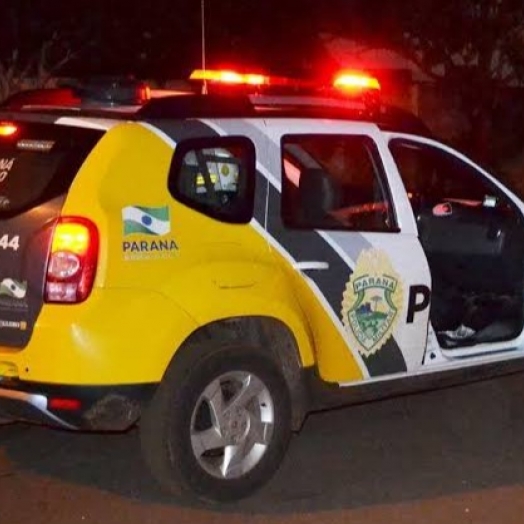 Homem investe contra policial e leva tiro na perna em Entre Rios do Oeste