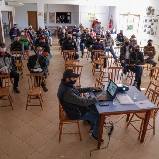 Pré-conferência no Portão Ocoí reúne cerca de 50 pessoas