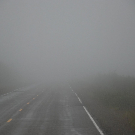 PRE de Santa Helena alerta motoristas sobre neblina nas estradas com a chegada do inverno