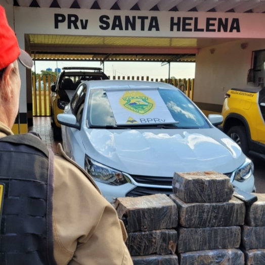 PRE de Santa Helena apreende 200Kg de maconha e recupera veículo roubado