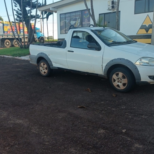 PRE Recupera veículo furtado e prende condutor