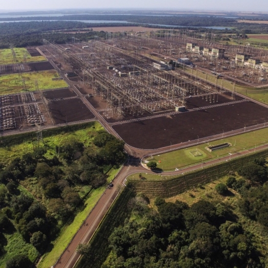 Presidente Bolsonaro dá a largada em Foz do Iguaçu à revitalização do sistema de Furnas, com recursos de Itaipu