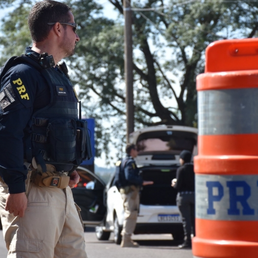 PRF deflagra Operação Caranguejo para coibir manobras indevidas no acesso à Ponte Internacional da Amizade