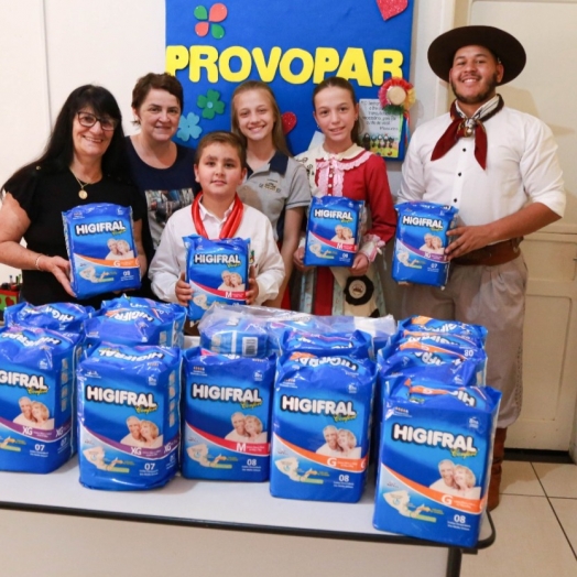 Provopar de Missal recebe Doação de Fraldas Geriátricas do Prendado do CTG Porteira Nova