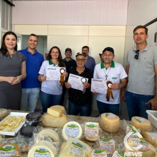 Cresol apoia cooperado de São Miguel do Iguaçu premiado por queijos artesanais