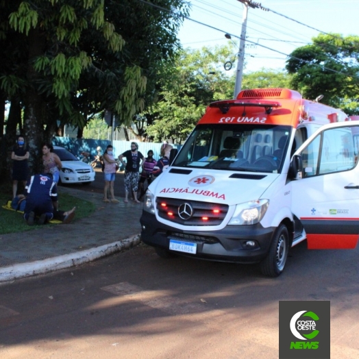 Rapaz fica ferido após colidir moto em plantadeira no interior de Santa Helena