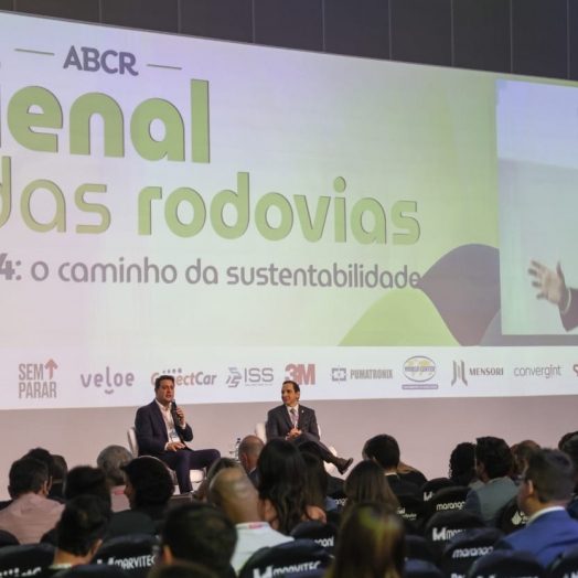 Ratinho Junior apresenta concessões do Paraná na Bienal das Rodovias 2024