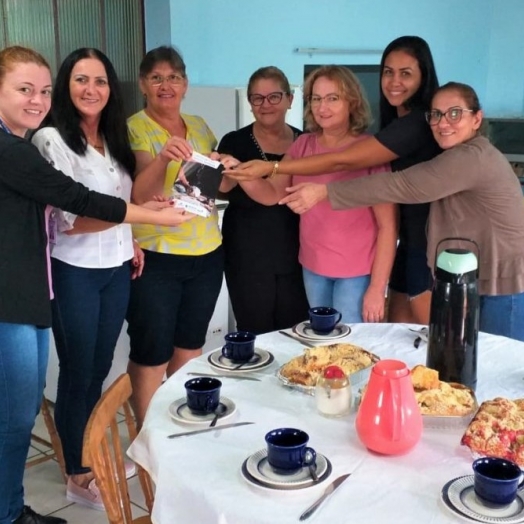 Receita do Clube de Mães de São Miguel está no livreto ‘Receitas de Cucas do Oeste do Paraná’