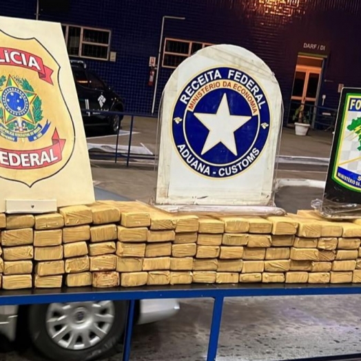 Receita Federal apreende 90,7 kg de substancias análogas à maconha na Ponte Internacional da Amizade