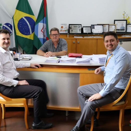 Representantes da Cresol se reúnem com Prefeito de Missal a fim de apresentar projetos em desenvolvimento