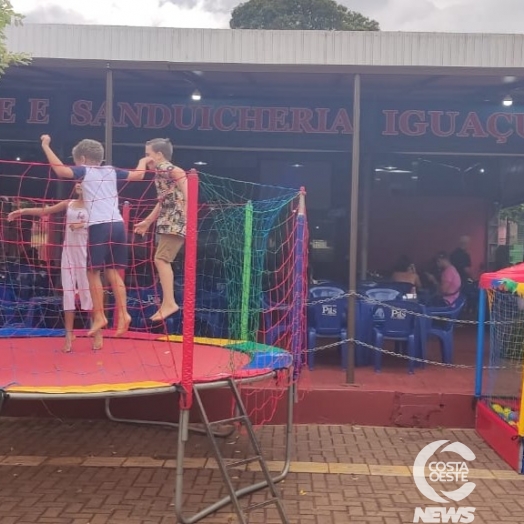 Restaurante e Sanduicheria Iguaçu comemora 07 anos com programação especial