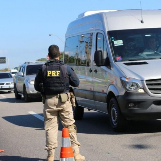 Rodovias federais têm segurança reforçada no feriado