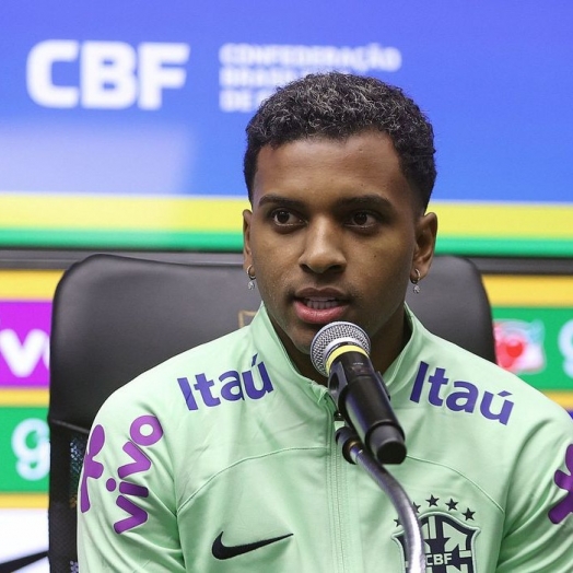 Rodrygo não espera jogo aberto contra o Uruguai, mas sim pressão