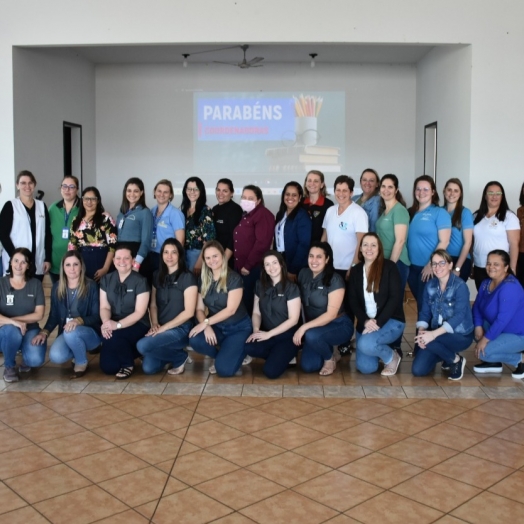 São Miguel do Iguaçu reúne coordenadores pedagógicos e presta homenagem pelo seu dia