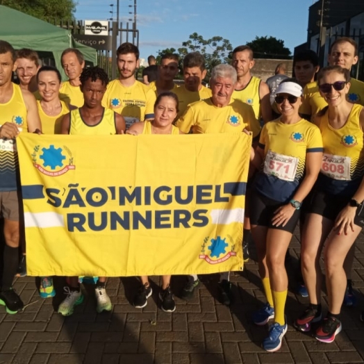 São Miguel Runneres conquista 9 troféus na Corrida Ninja