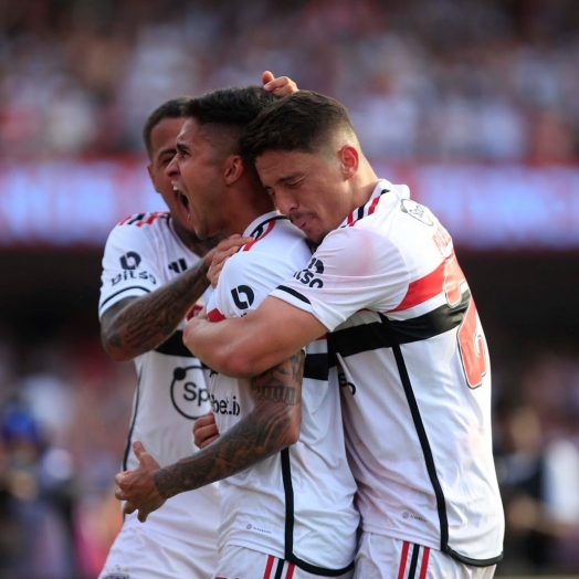 São Paulo empata com o Flamengo no Morumbi e é campeão da Copa do Brasil pela primeira vez